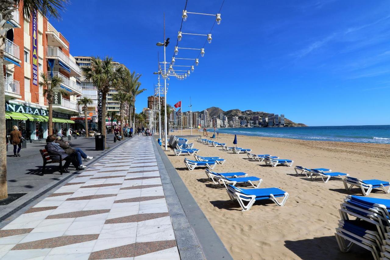 Levante Beach Apartments By Mara Boutique Бенідорм Екстер'єр фото