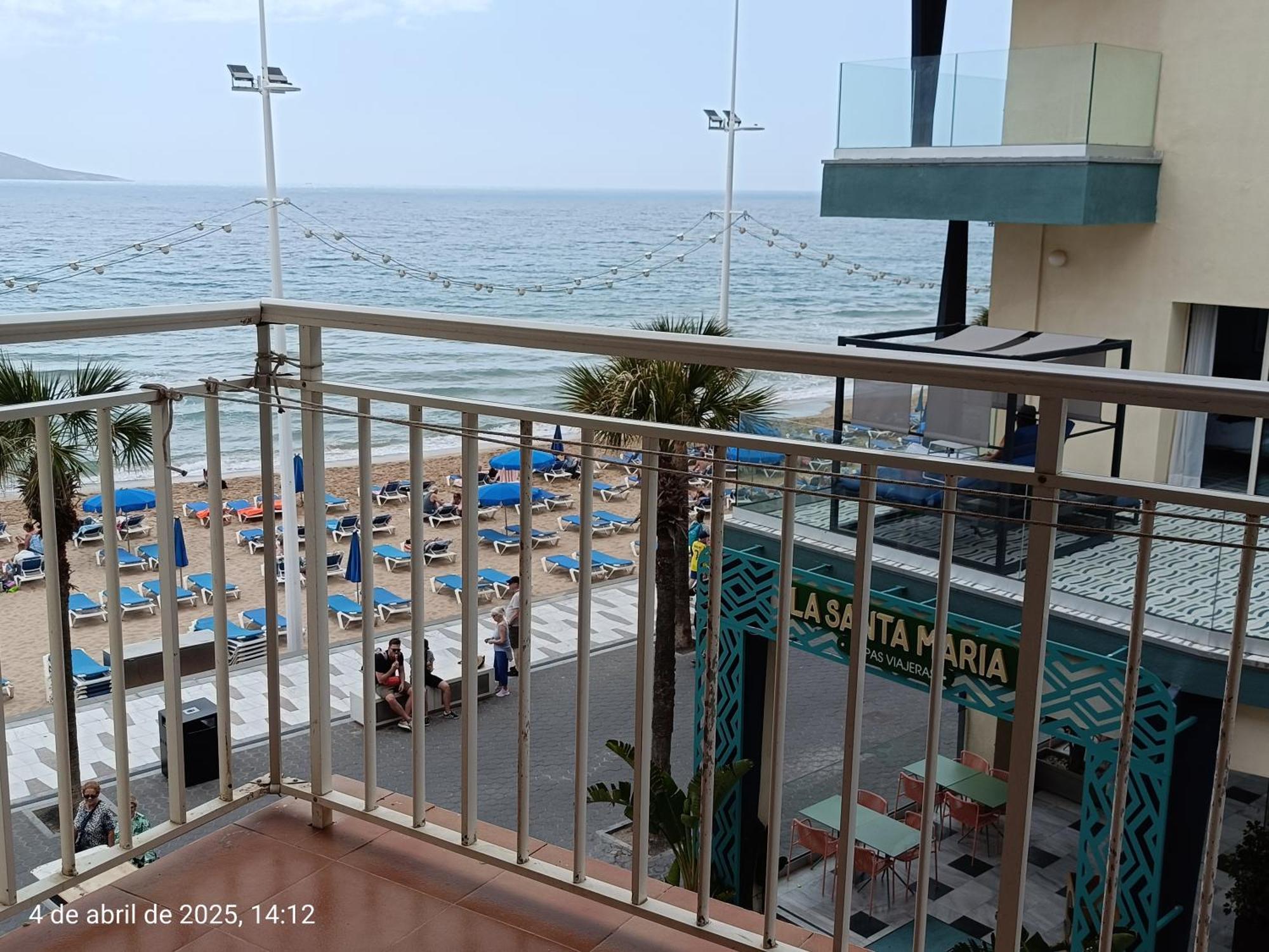 Levante Beach Apartments By Mara Boutique Бенідорм Екстер'єр фото